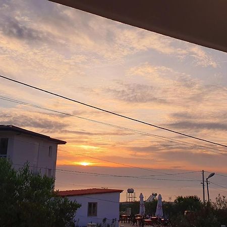Mihal Suites Sarandë Exteriör bild