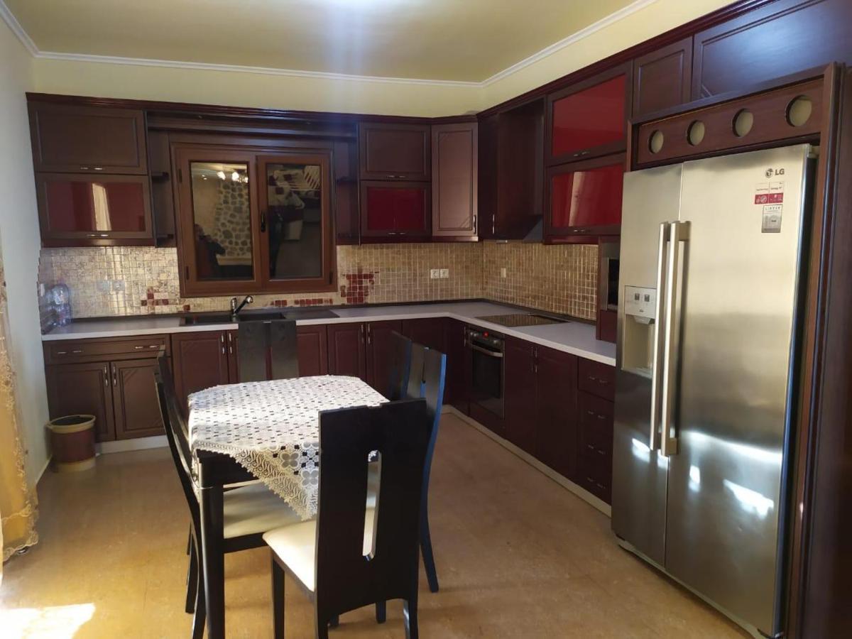 Mihal Suites Sarandë Exteriör bild