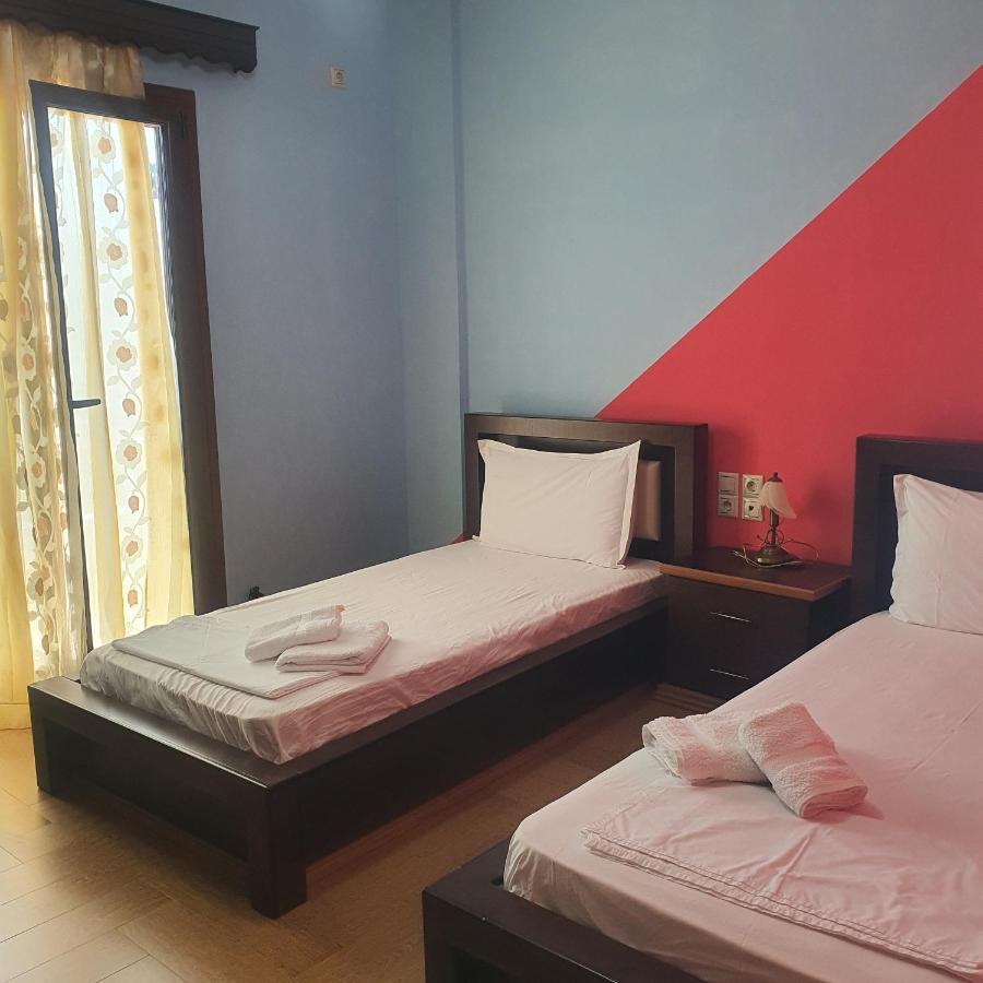 Mihal Suites Sarandë Exteriör bild