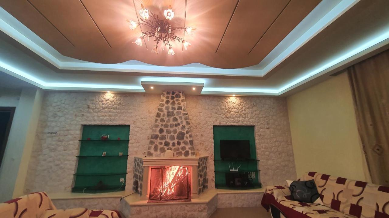 Mihal Suites Sarandë Exteriör bild