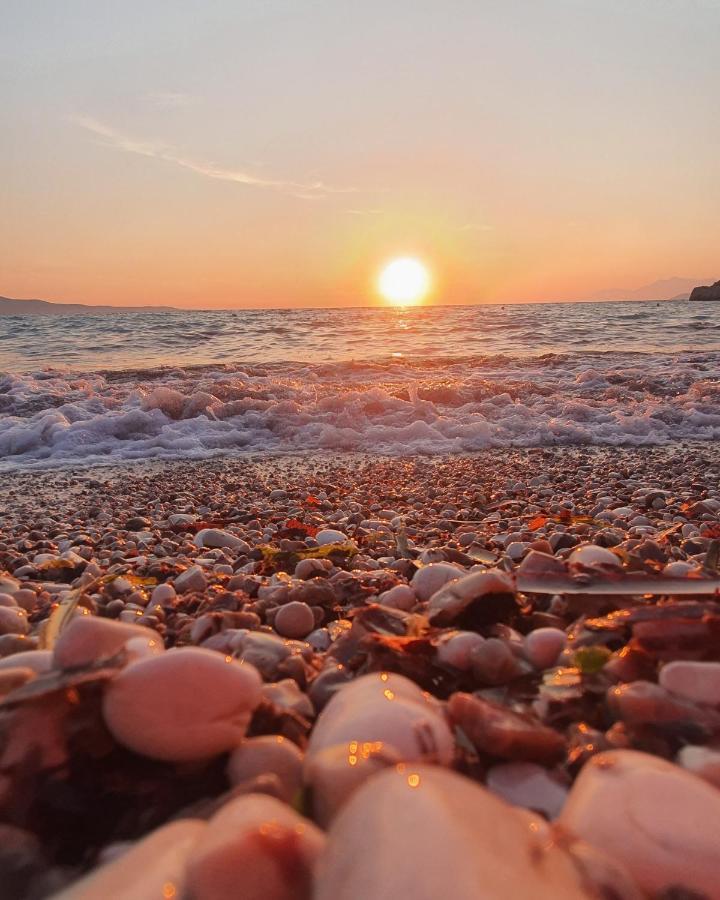 Mihal Suites Sarandë Exteriör bild