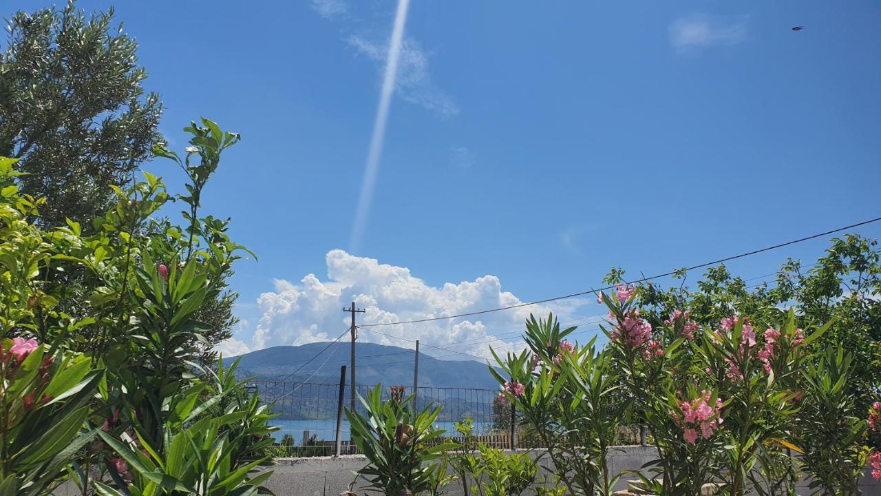 Mihal Suites Sarandë Exteriör bild