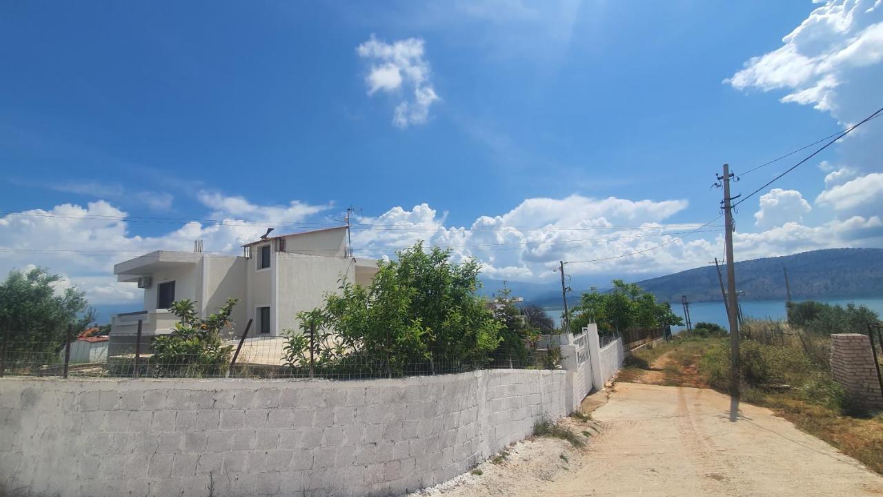 Mihal Suites Sarandë Exteriör bild