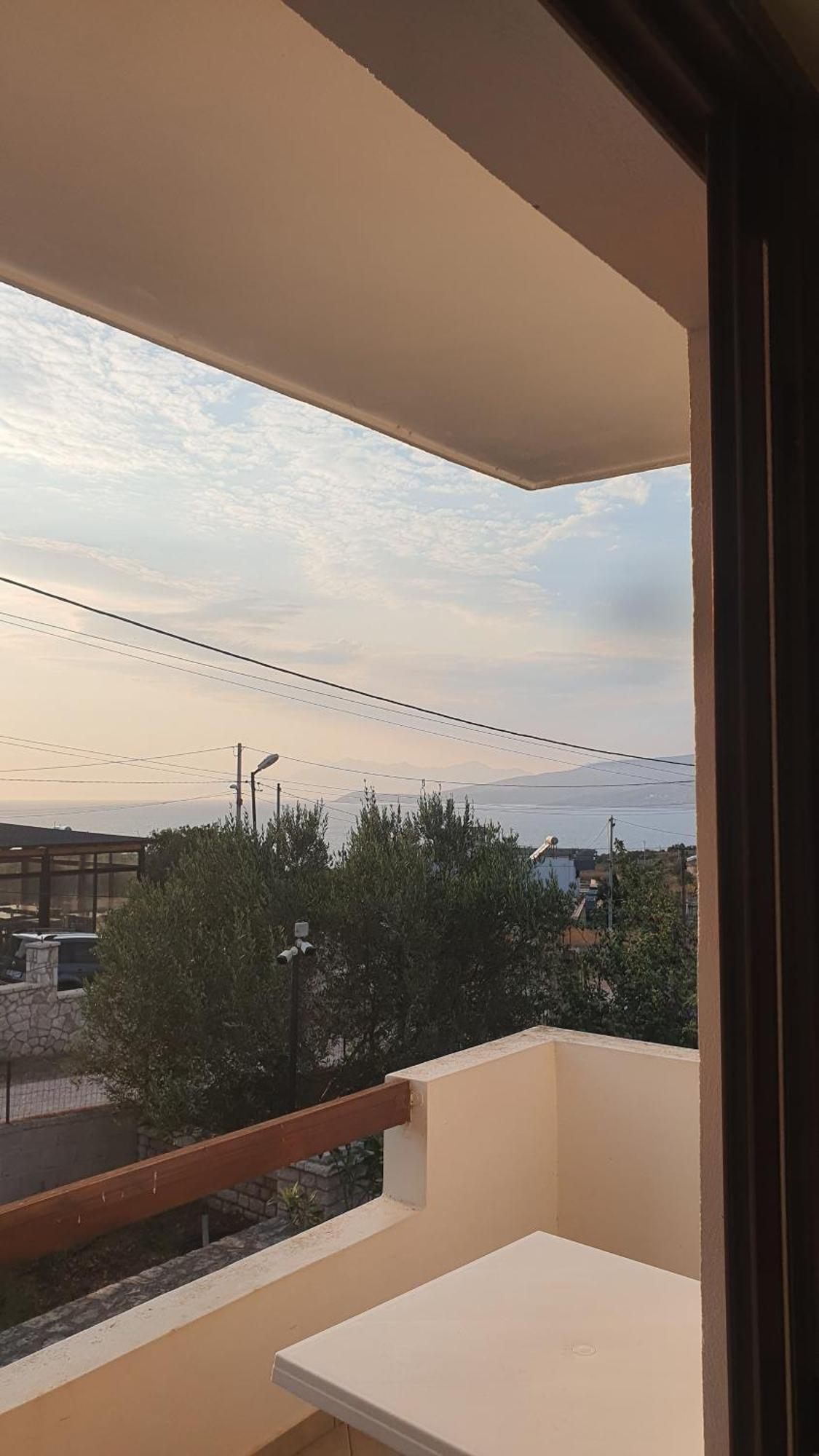 Mihal Suites Sarandë Exteriör bild