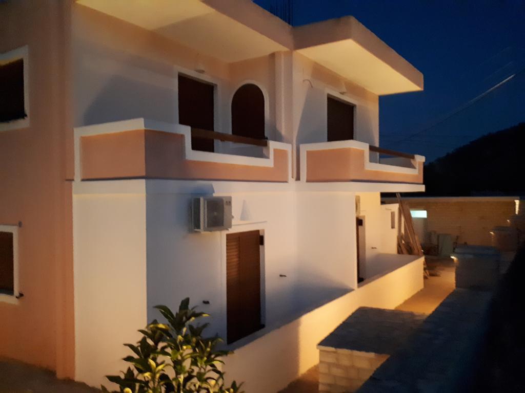 Mihal Suites Sarandë Rum bild