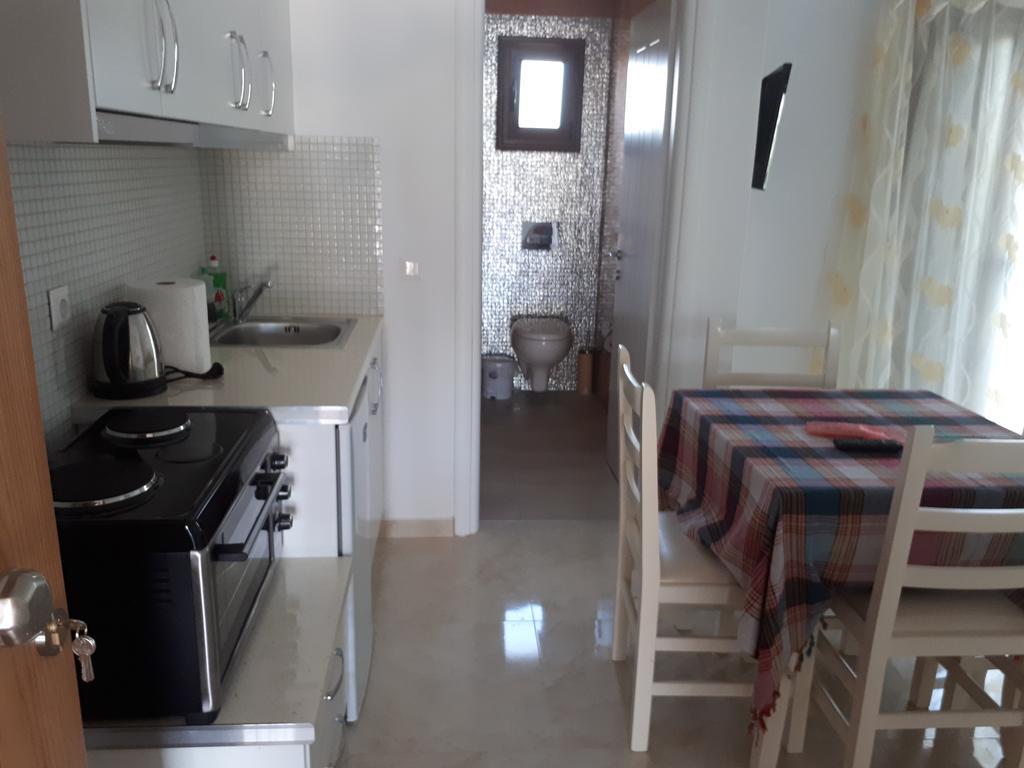 Mihal Suites Sarandë Exteriör bild