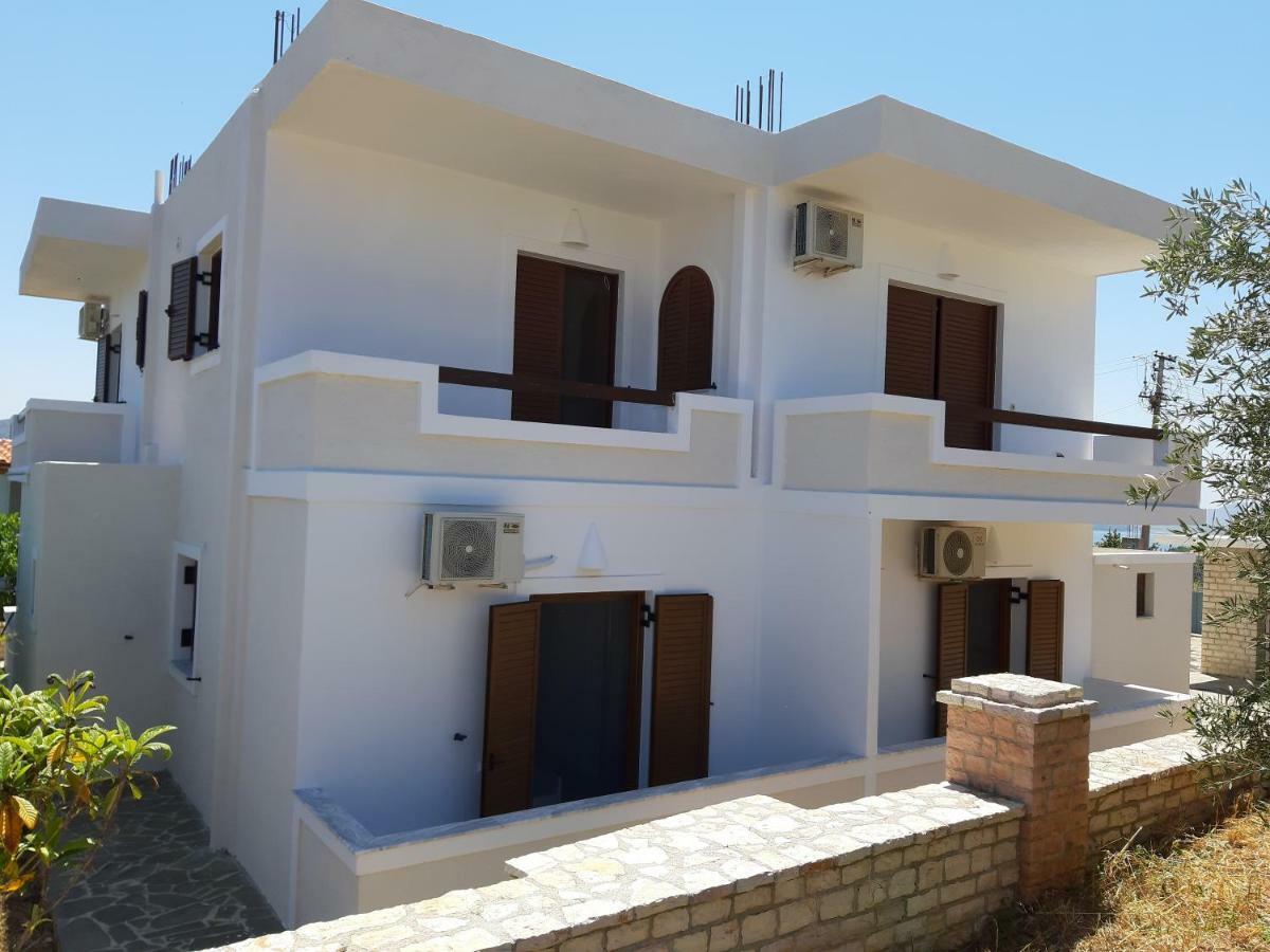 Mihal Suites Sarandë Exteriör bild